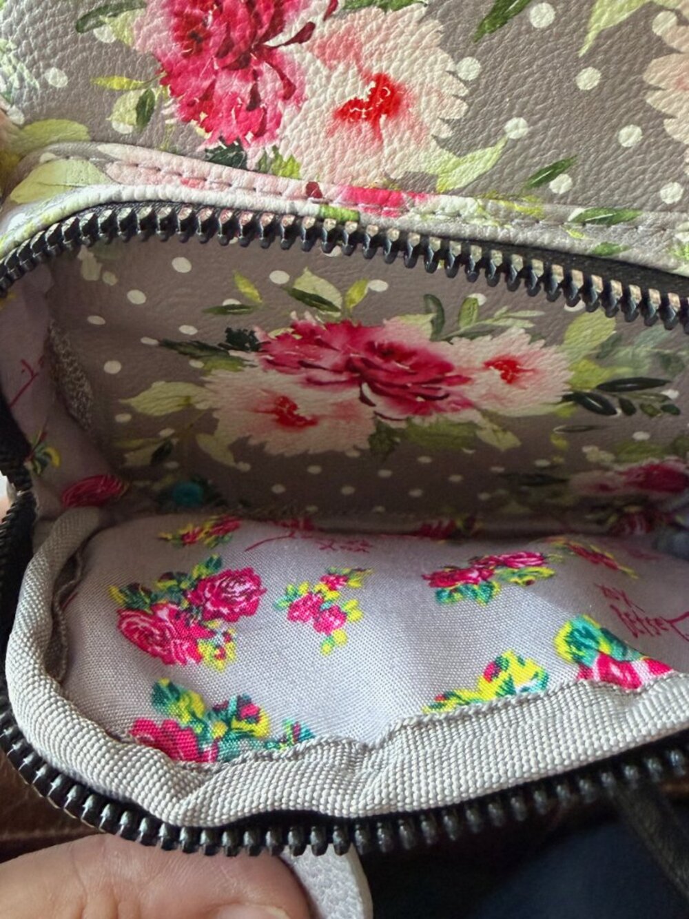 🌸 Betsey Johnson French Bulldog Floral Mini Backpack - Puppy Kitsch 🐶 - Picture 6 of 6